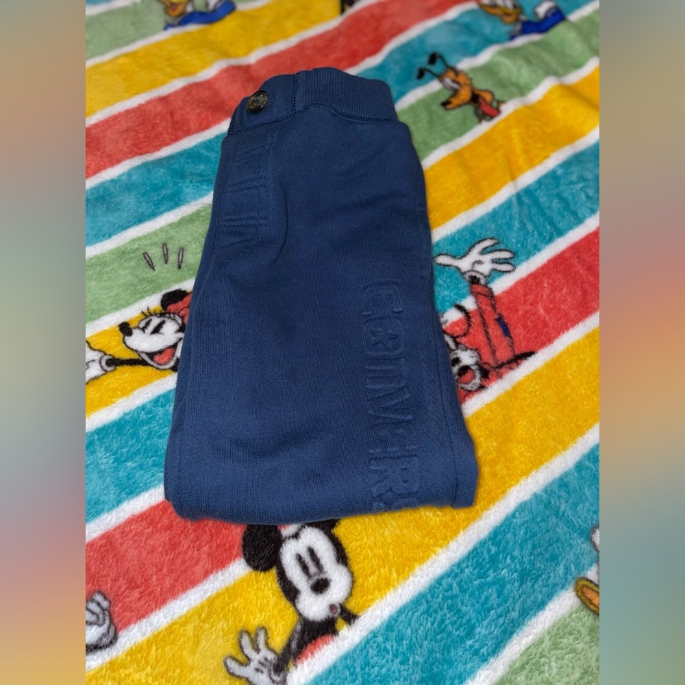 Boy’s Converse Jogger Pants •Size 6-7